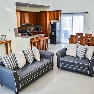 Hostal hostal palmas de punta cana f2, Punta Cana